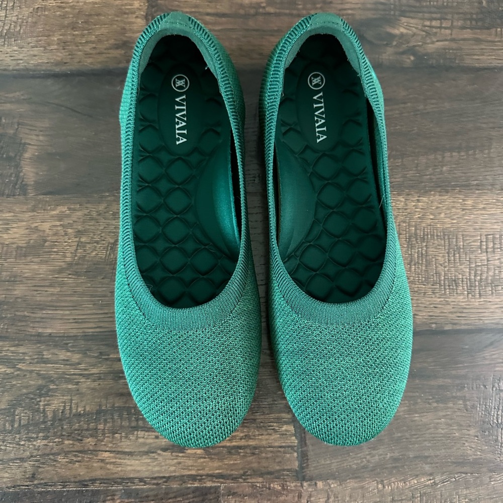 VIVAIA Women's Green Ballet Flats Size 40 Size 9